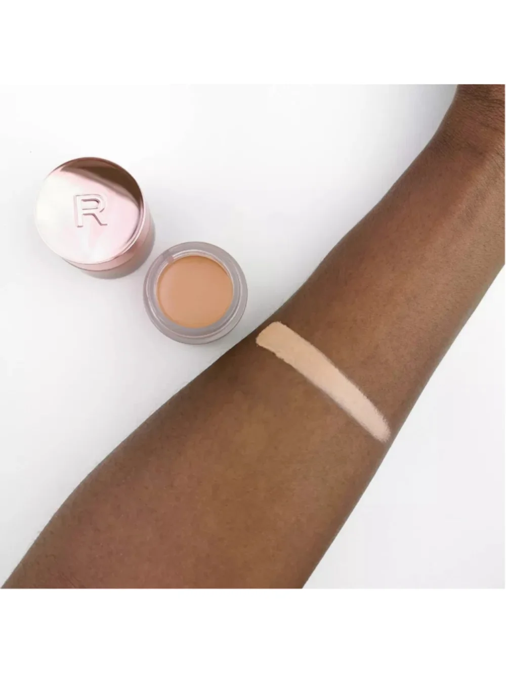 MAKEUP REVOLUTION MAGIC EYE BRIGHT CORRECTOR MEDIUM TO DEEP - PACK OF 2